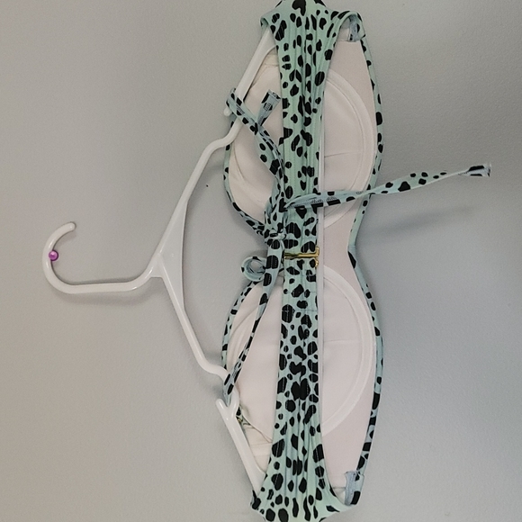Victoria's Secret 36C (large) mint leopard bikini top - Picture 3 of 9